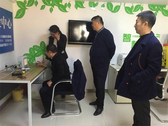 白塔区政协主席视察事情2.jpg