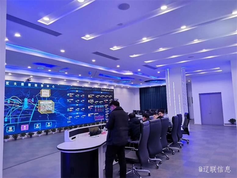 赤峰市翁牛特旗一行考察威尼斯569vip信息智慧都会项目3.jpg 赤峰市翁牛特旗一行考察威尼斯569vip信息智慧都会项目3.jpg